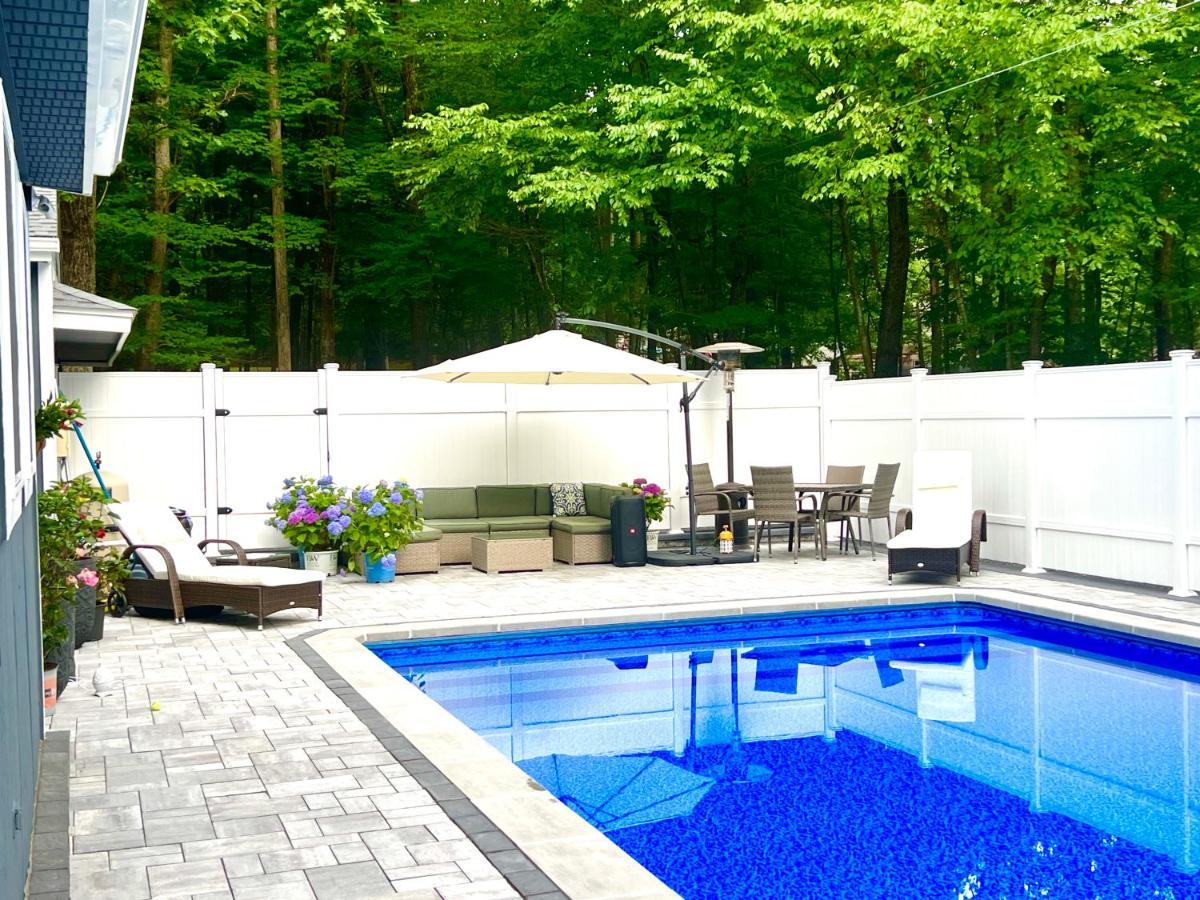 Amazing Poconos House . Sauna/Hot Tub/Private Pool East Stroudsburg Buitenkant foto